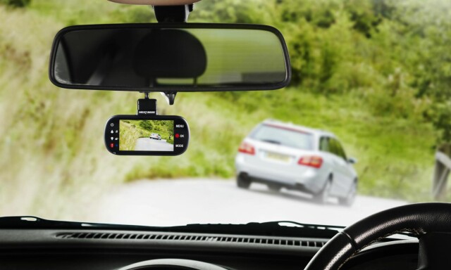 Derfor er UP skeptisk til at stadig flere har videokamera i bilen